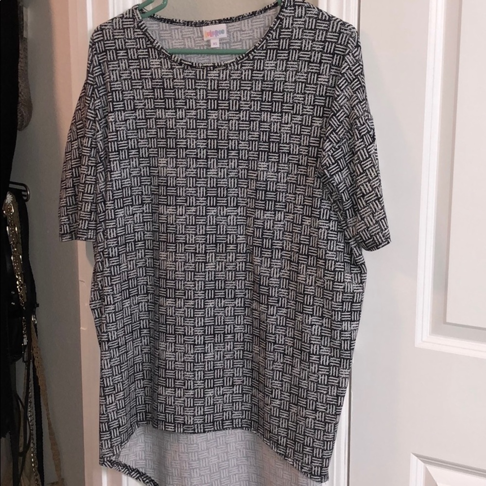 Lularoe geometric Irma